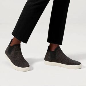 Rothys Womens Espresso Animal Print Spot Chelsea Boots Slip On Size 5.5